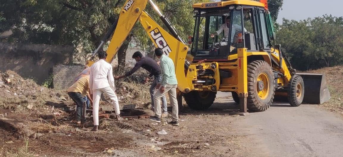रस्ता बांधकाम