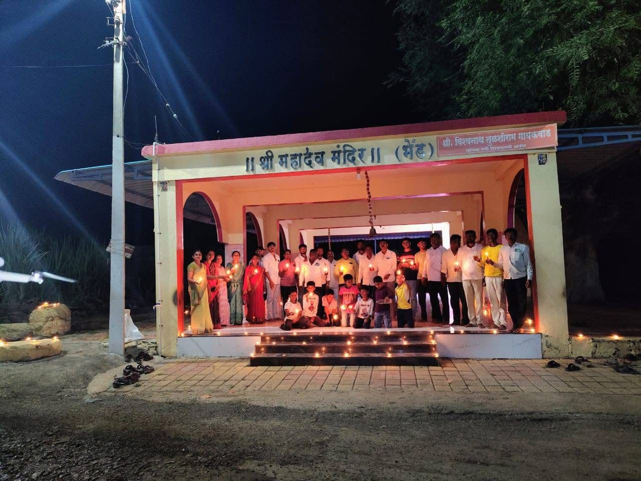 गावातील मंदिर